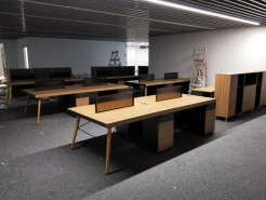 上海办公家具定制，可根据不同岗位进行办公桌椅设计