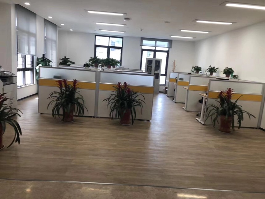 学校风格办公家具案例！